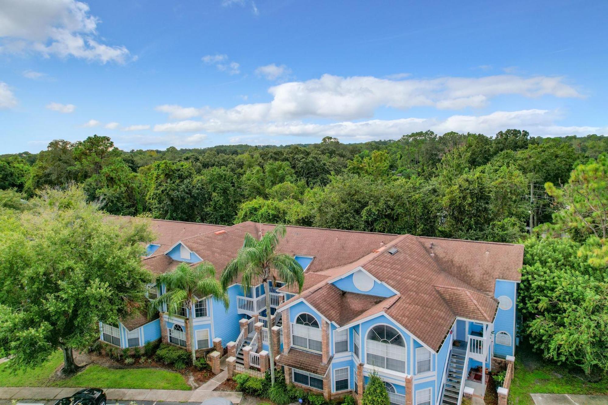 Quaint Getaway! 3 Bedroom Near Parks! *